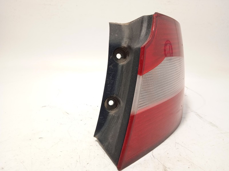 Recambio de piloto trasero derecho para skoda suberb (3t4) ambition referencia OEM IAM 3T5945096  