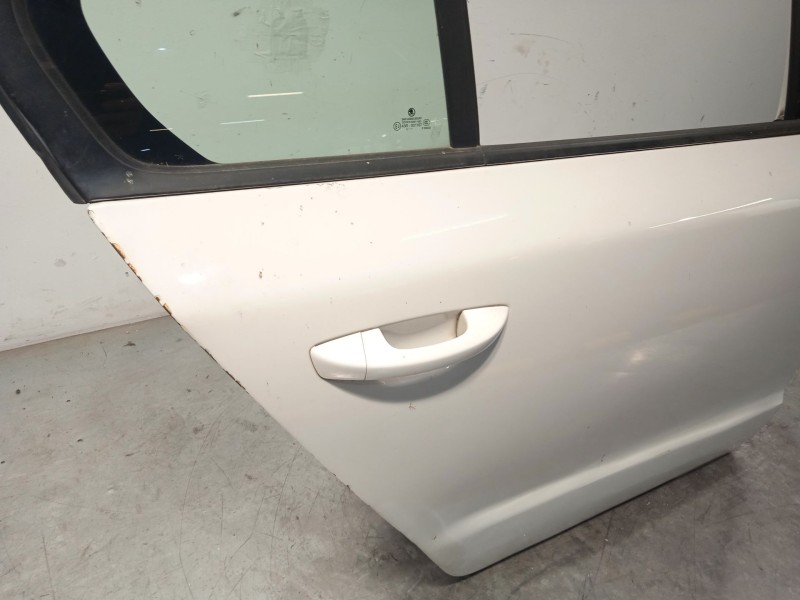 Recambio de puerta trasera derecha para skoda suberb (3t4) ambition referencia OEM IAM 3T5833056  
