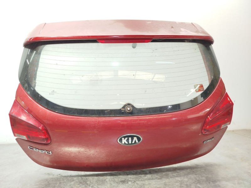 Recambio de porton trasero para kia cee´d 1.4 crdi cat referencia OEM IAM 73700A2000  