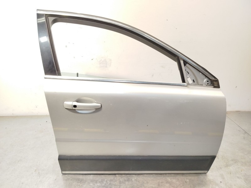 Recambio de puerta delantera derecha para volvo xc70 ii (136) d5 awd referencia OEM IAM 31335589  