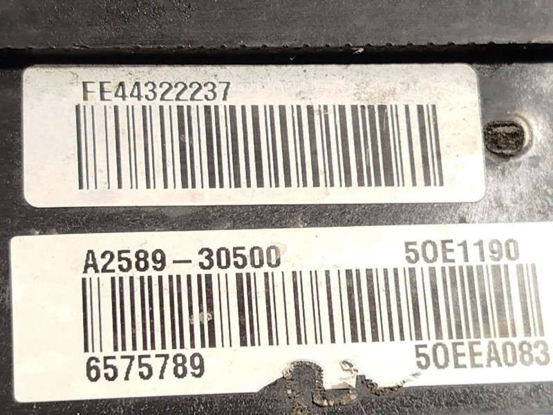 Recambio de abs para kia cee´d 1.4 crdi cat referencia OEM IAM 58920A2210 6158945200 A258920500