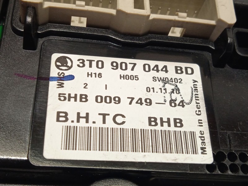Recambio de mando climatizador para skoda suberb (3t4) ambition referencia OEM IAM 3T0907044BD 3T0907044BDWHS 5HB00974964