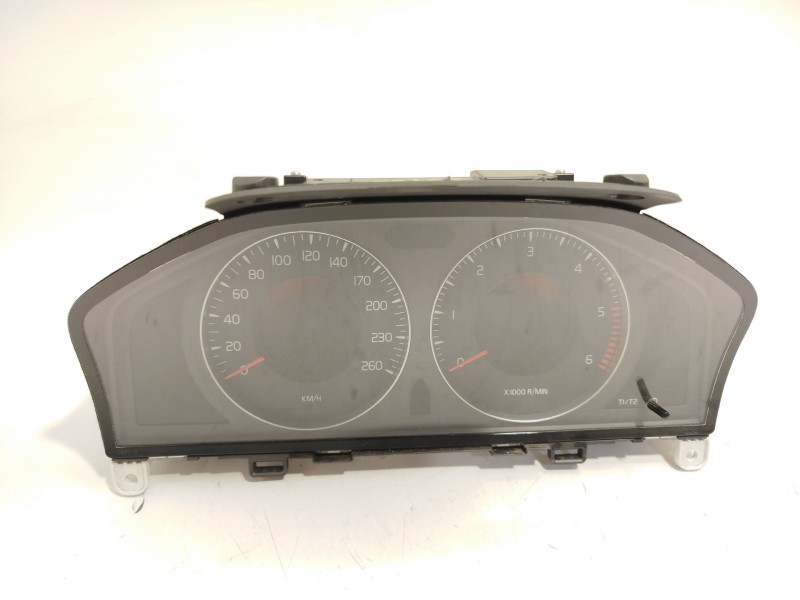 Recambio de cuadro instrumentos para volvo xc70 ii (136) d5 awd referencia OEM IAM 31254535AA  