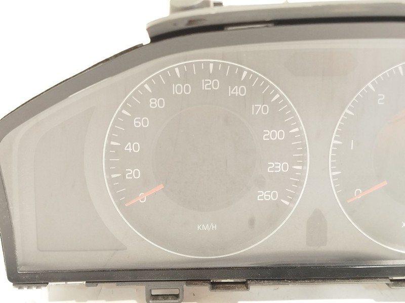 Recambio de cuadro instrumentos para volvo xc70 ii (136) d5 awd referencia OEM IAM 31254535AA  