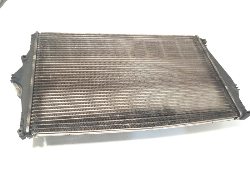Recambio de intercooler para volvo xc90 i (275) d5 awd referencia OEM IAM 8627375  