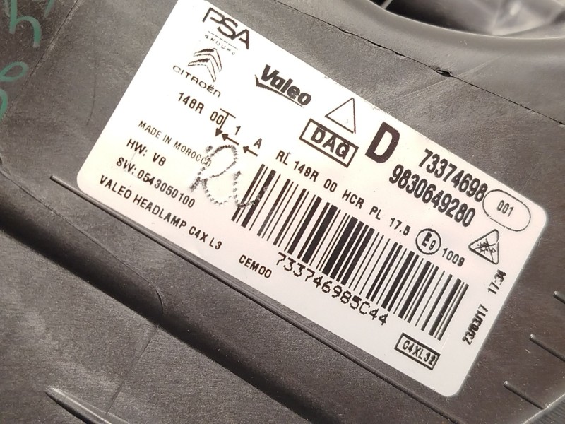 Recambio de faro derecho para citroën c4 iii 1.2 referencia OEM IAM 9830649280  73374698