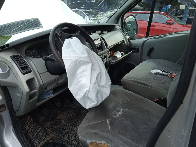 opel vivaro a autobús (x83) del año 2006