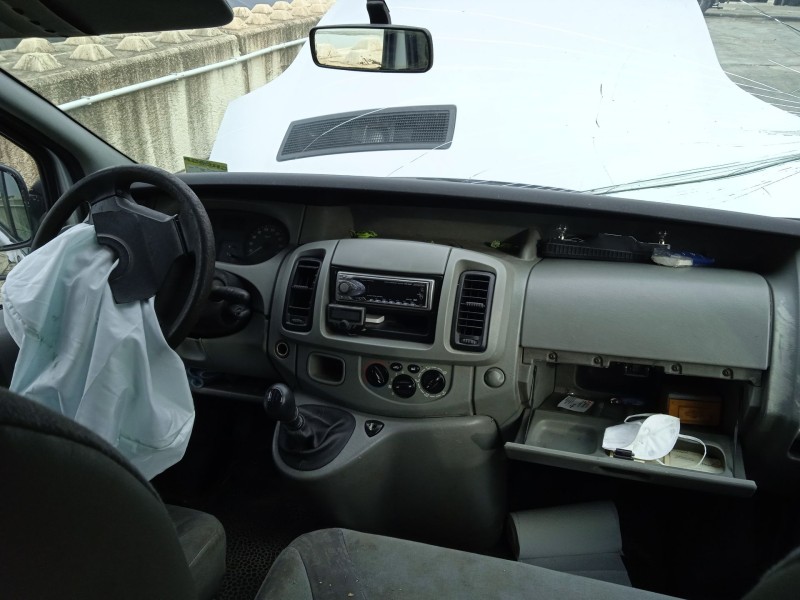 opel vivaro a autobús (x83) del año 2006