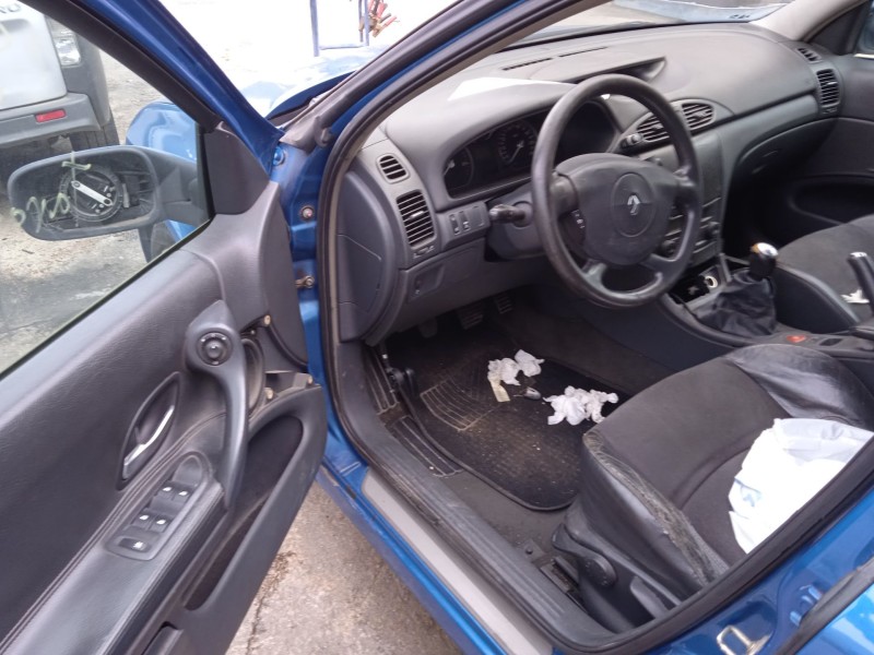 renault laguna ii grandtour (kg0/1_) del año 2004