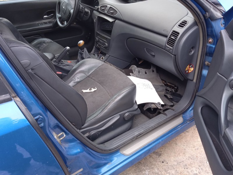 renault laguna ii grandtour (kg0/1_) del año 2004