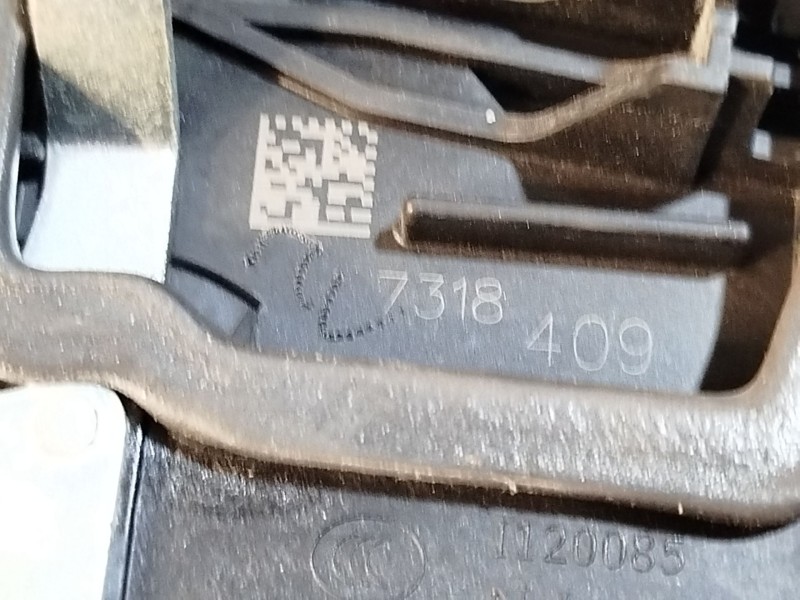 Recambio de cerradura puerta trasera izquierda para bmw x3 (f25) xdrive 20 d referencia OEM IAM 7318409 51227318409 