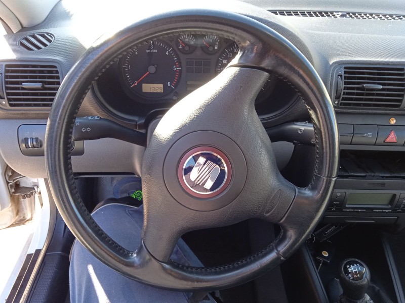 seat toledo ii (1m2) del año 1999