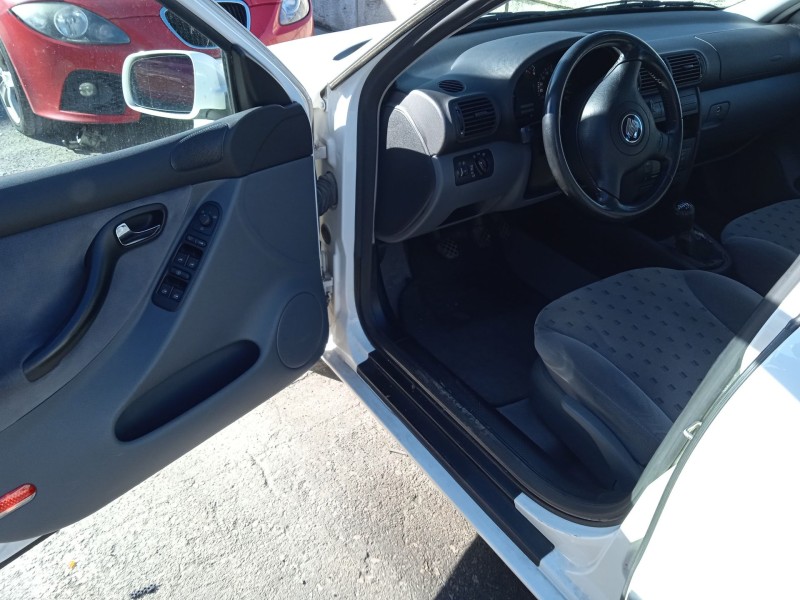 seat toledo ii (1m2) del año 1999