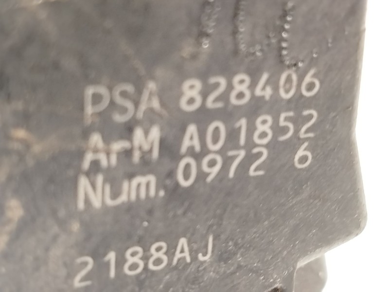 Recambio de cerradura puerta delantera izquierda para peugeot partner tepee 1.6 hdi 16v referencia OEM IAM 828406  