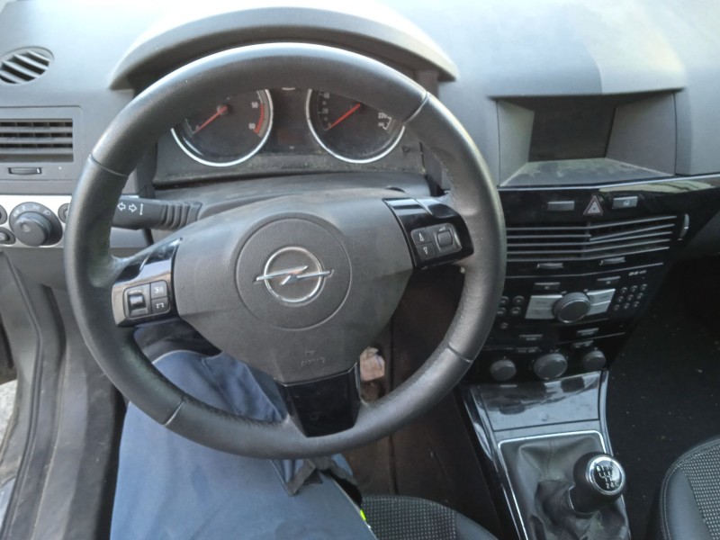 opel astra h station wagon (a04) del año 2009