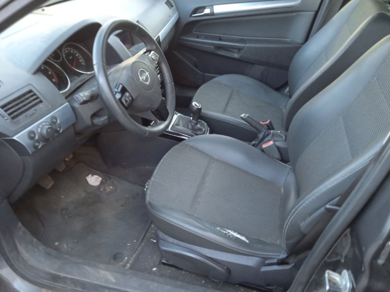 opel astra h station wagon (a04) del año 2009