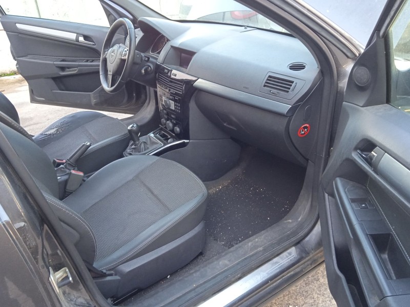 opel astra h station wagon (a04) del año 2009