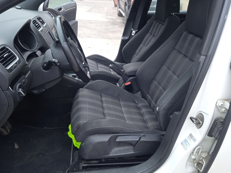 volkswagen golf vi (5k1) del año 2009