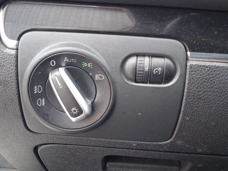 volkswagen golf vi (5k1) del año 2009