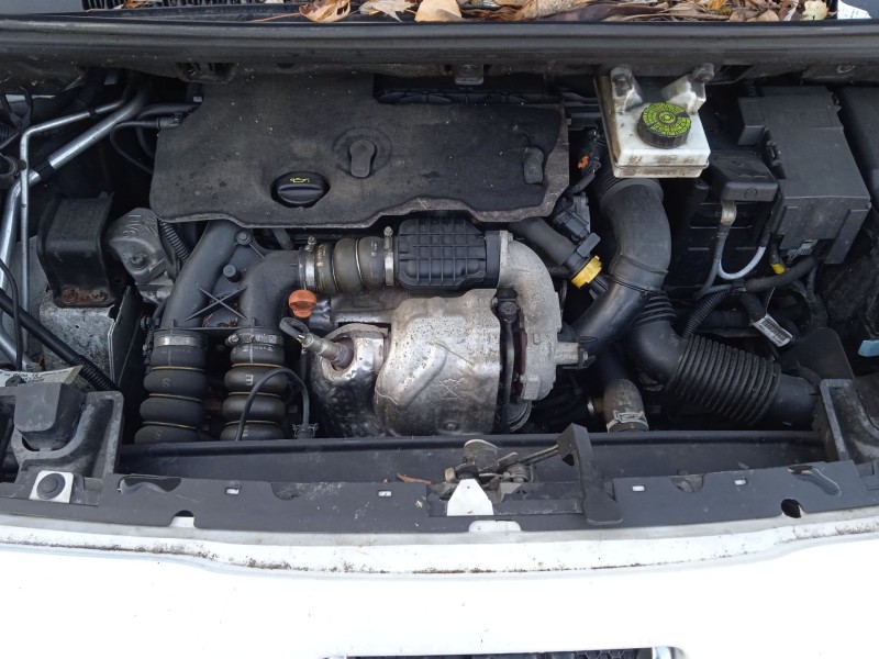 peugeot 5008 (0u_, 0e_) del año 2012