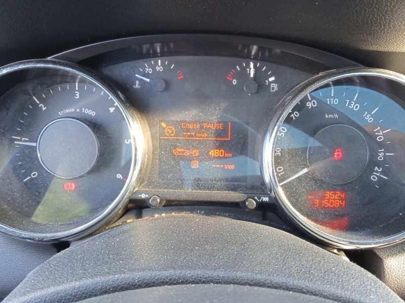 peugeot 5008 (0u_, 0e_) del año 2012