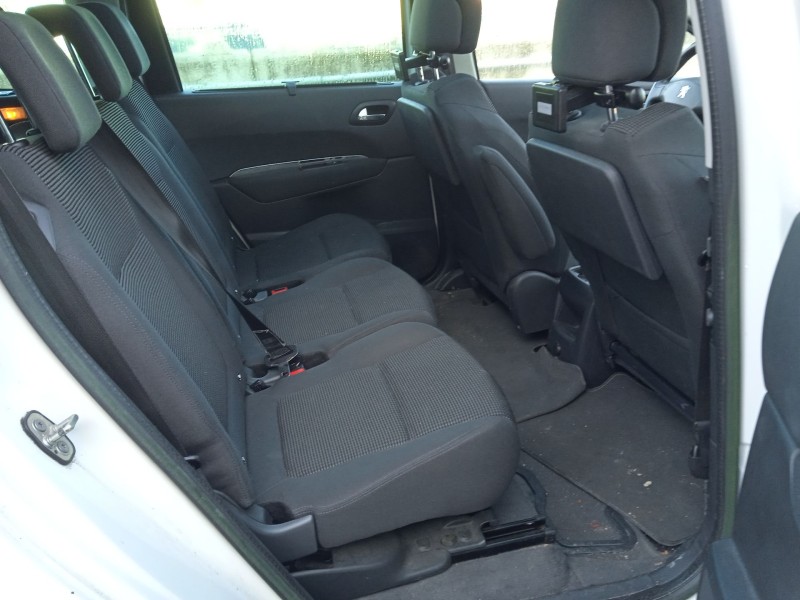 peugeot 5008 (0u_, 0e_) del año 2012