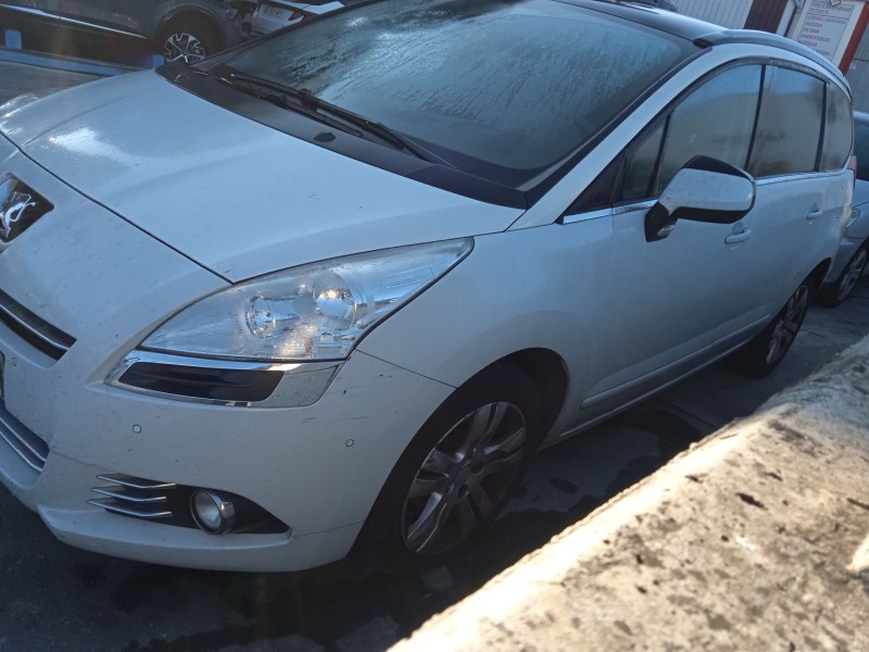 peugeot 5008 (0u_, 0e_) del año 2012