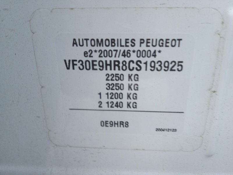 peugeot 5008 (0u_, 0e_) del año 2012