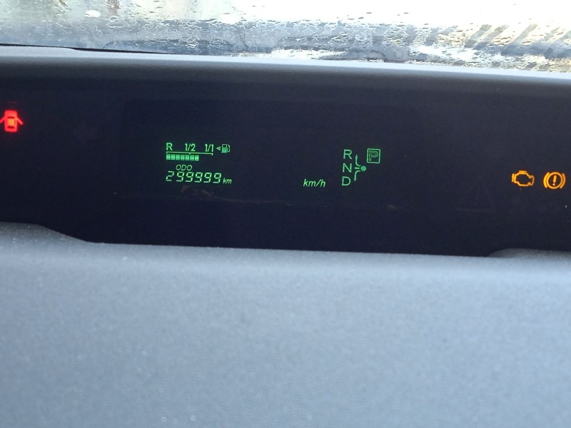 toyota prius liftback (_w2_) del año 2004