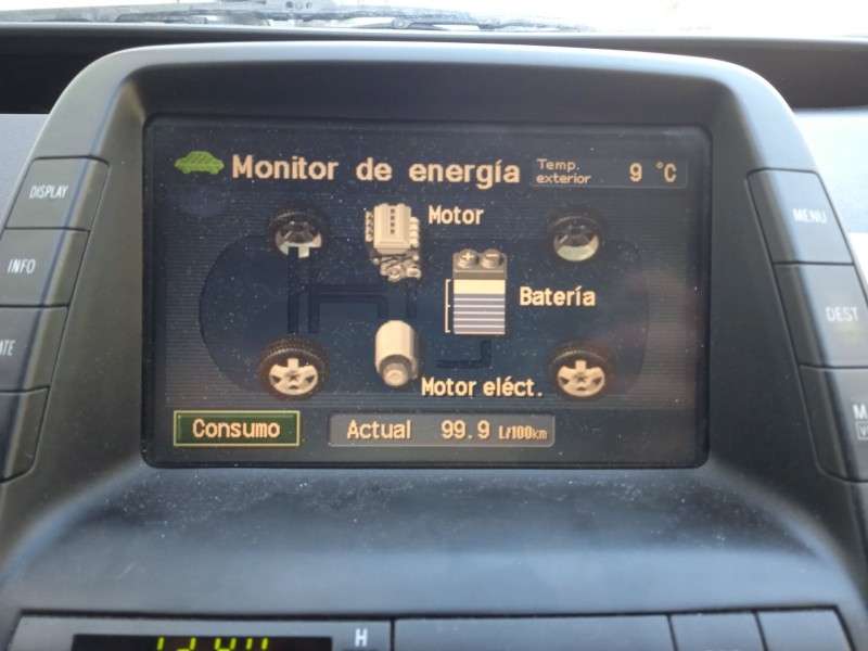 toyota prius liftback (_w2_) del año 2004