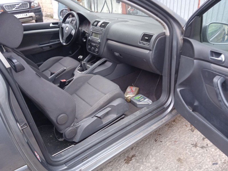 volkswagen golf v (1k1) del año 2006