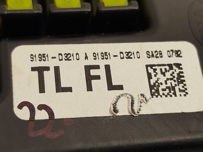 Recambio de caja reles / fusibles para hyundai tucson (tl, tle) 1.6 gdi referencia OEM IAM 91951D3210  