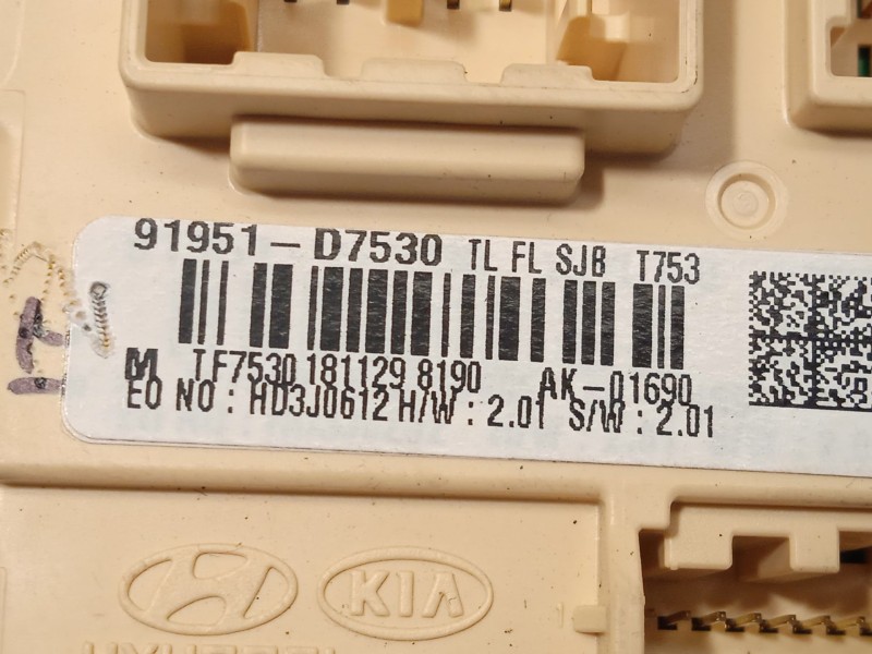 Recambio de caja reles / fusibles para hyundai tucson (tl, tle) 1.6 gdi referencia OEM IAM 91951D7530  