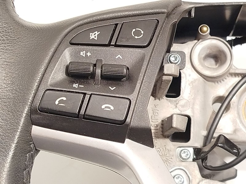 Recambio de volante para hyundai tucson (tl, tle) 1.6 gdi referencia OEM IAM 56110D7AN0TRY  