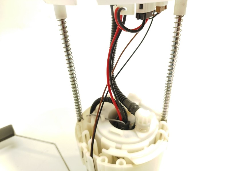 Recambio de bomba combustible para hyundai tucson (tl, tle) 1.6 gdi referencia OEM IAM 31110D7050  