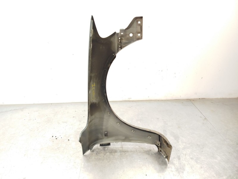 Recambio de aleta delantera izquierda para volvo v70 ii (285) d5 awd referencia OEM IAM 9203559  