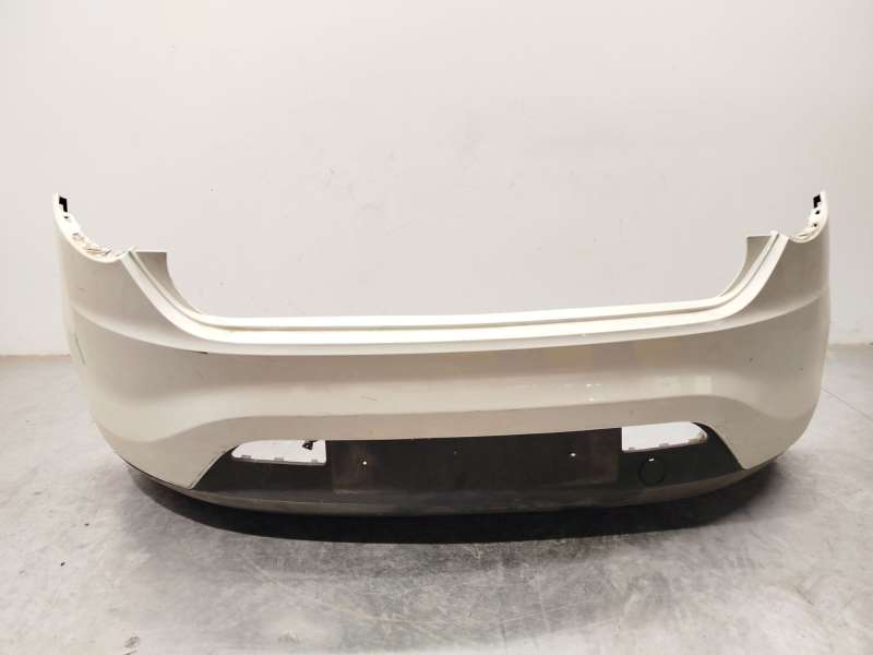 PARAGOLPES TRASERO 735443852 