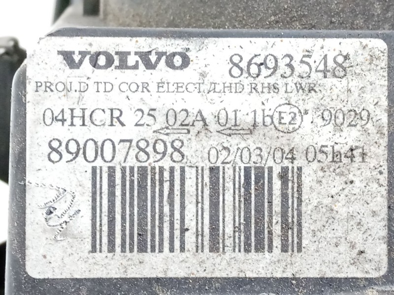 Recambio de faro derecho para volvo v70 ii (285) d5 awd referencia OEM IAM 8693548  89007898