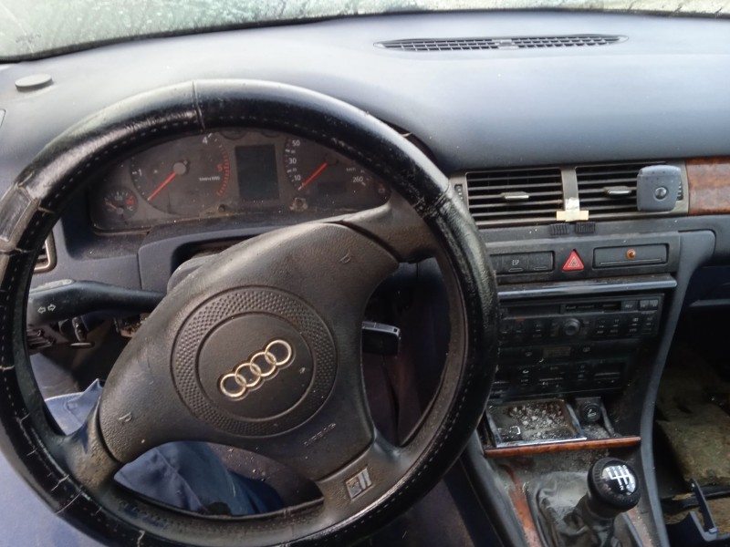 audi a6 c5 (4b2) del año 2000
