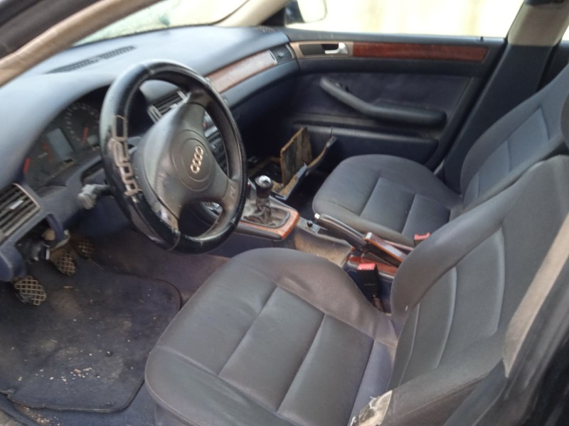 audi a6 c5 (4b2) del año 2000