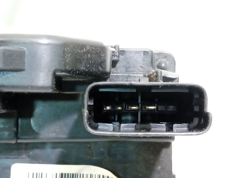 Recambio de cerradura puerta trasera derecha para hyundai i20 i (pb, pbt) 1.2 referencia OEM IAM 814201J520  