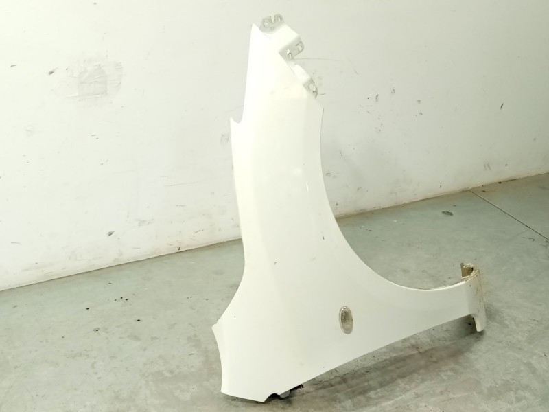 Recambio de aleta delantera derecha para mazda 3 sedán (bl) 1.6 mzr cd (bl14) referencia OEM IAM BBP852111B  