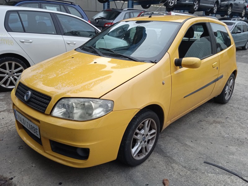 fiat punto (188_) del año 2004