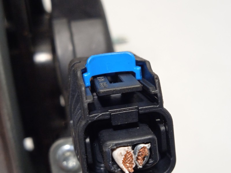 Recambio de elevalunas delantero derecho para dacia sandero iii 1.0 tce 90 referencia OEM IAM 807209782R  