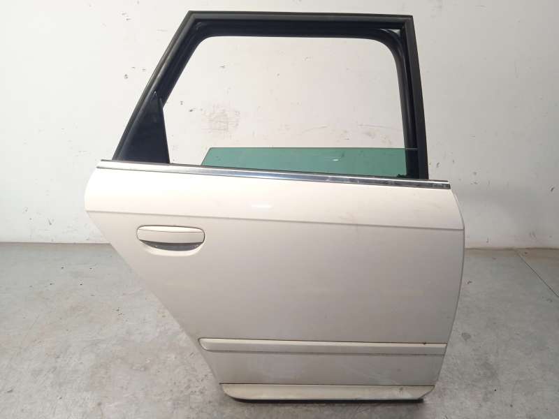 PUERTA TRASERA DERECHA 3R0833052 