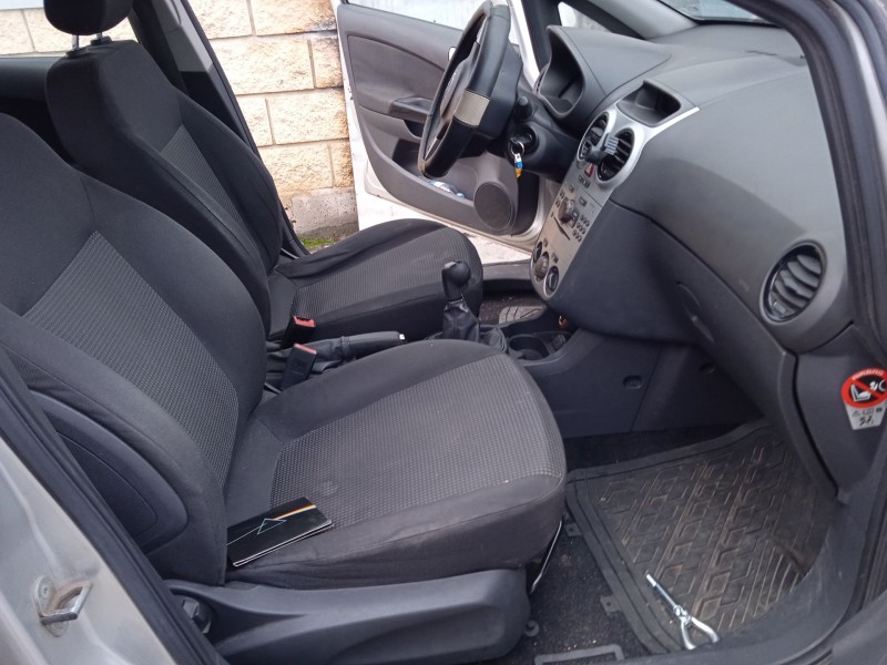 opel corsa d (s07) del año 2011