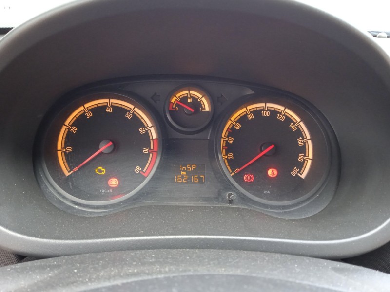 opel corsa d (s07) del año 2011