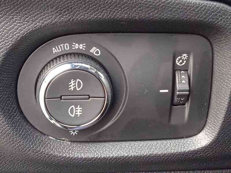 opel corsa f (p2jo) del año 2020