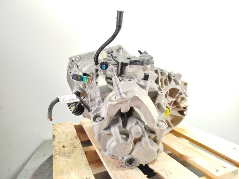 Recambio de caja cambios para dacia sandero iii 1.0 tce 90 referencia OEM IAM JT4004 320107520R 