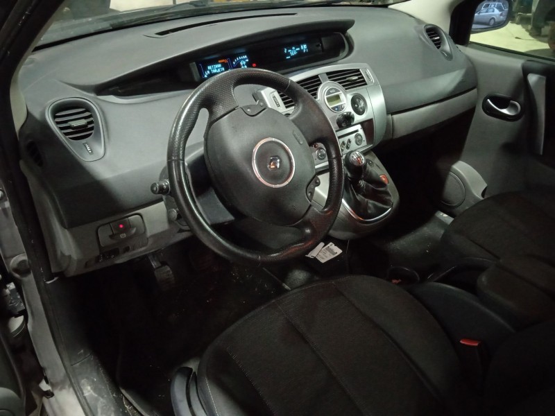 renault grand scénic ii (jm0/1_) del año 2009